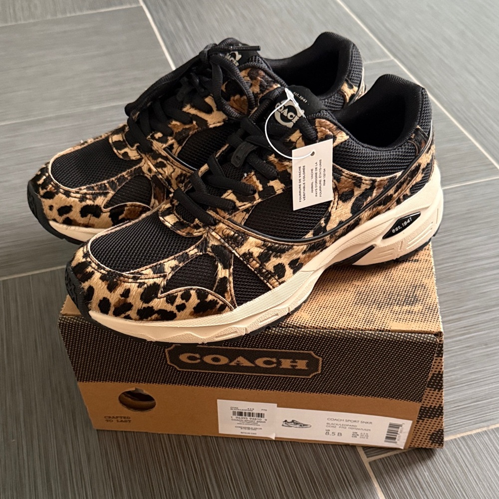 NEW! ❤️🐆 Coach Animal Print Sneakers with Black Accents size 8.5